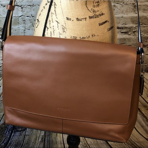 COACH • CHARLES MESSENGER IN SMOOTH LEATHER - Picture 7 of 8